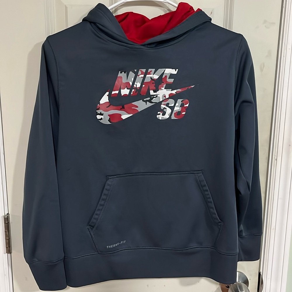 Boys Nike sweatshirt